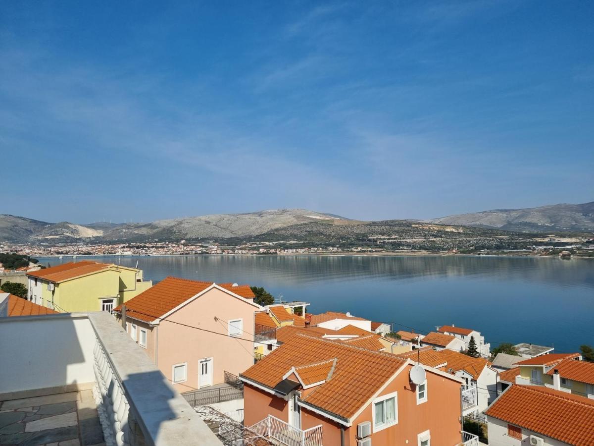 Villa Nena In Central Dalmatia 트로기르 외부 사진
