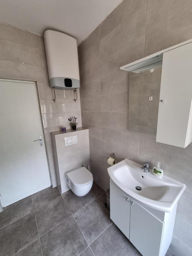 Villa Nena In Central Dalmatia 트로기르 외부 사진