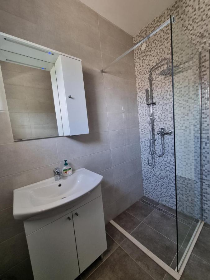 Villa Nena In Central Dalmatia 트로기르 외부 사진