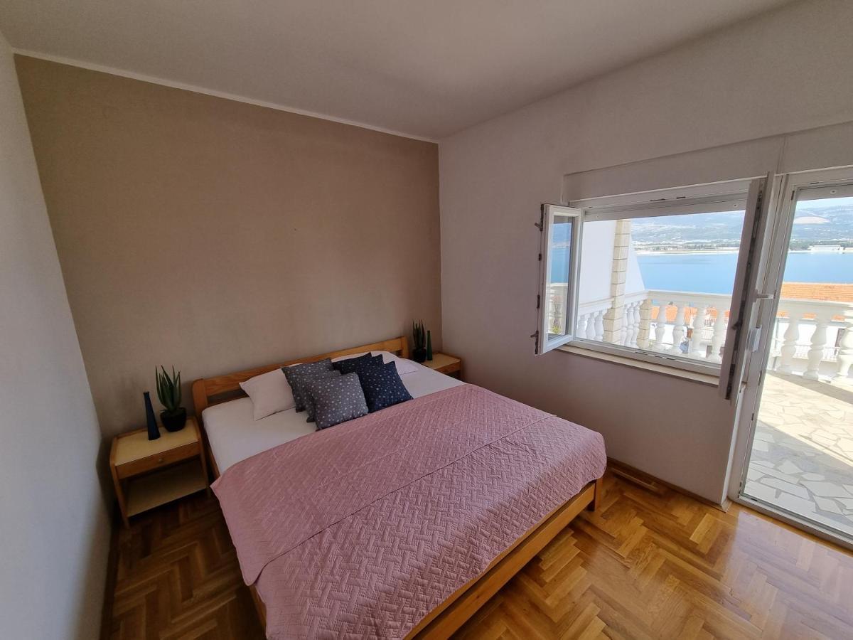 Villa Nena In Central Dalmatia 트로기르 외부 사진