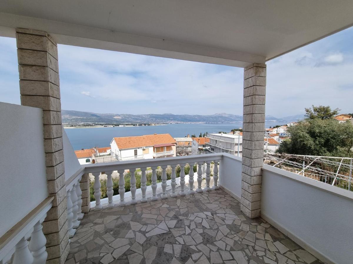 Villa Nena In Central Dalmatia 트로기르 외부 사진
